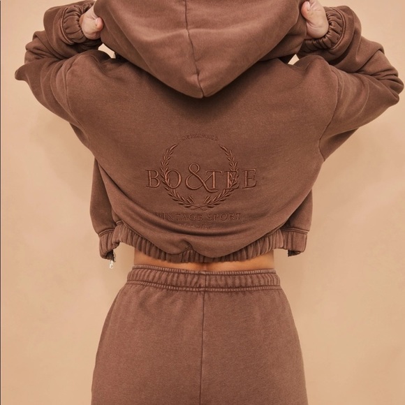 Oh Polly Tops - Bo+Tee /Oh Polly Vintage Sport Collection Crop Hoodie Full ZIP Brown Sz M NWT